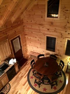 Spectacular Log Cabin Rental near High Bridge Trail State Park in Farmville, Virginia - 5