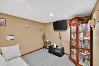 Cozy Retreat with Hot Tub in Peaceful Goshen home - 4