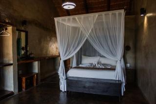 Kambaku II Boat Safaris & Lodge - 8