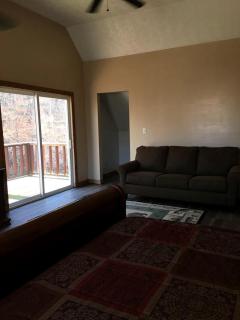 Stunning Getaway Cabin with Expansive Decks near Huntington, West Virginia - 7