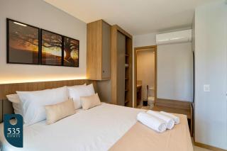 Modern One-Bedroom 700m from Salvador Shopping - 6