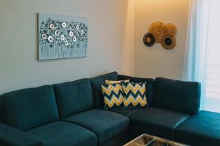 Chic and Cozy Apartment in the Heart of Glyfada - 8