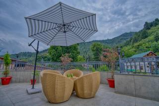 Mountain Nest A Boutique Stay Near Dal Lake, Srinagar - 8