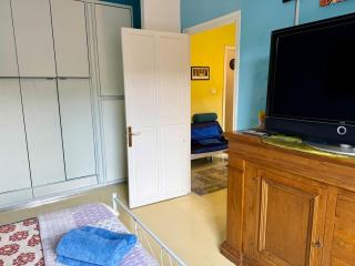 HOST4U - Comodo a piedi dal Centro e alla Stazione di Imperia - Paint House - 4