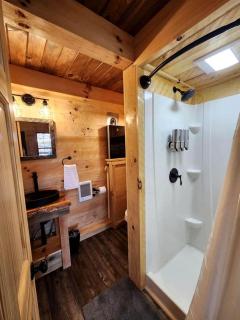 Gorgeous Cabin Great for Family Getaways in Ohio -  - 7