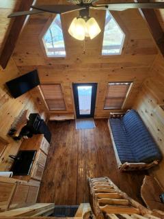 Wooden Chic Cabin Fully Stocked near Tappan Lake in Ohio - 1
