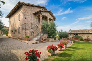 Apartment With Views Of Lake Trasimeno - 0