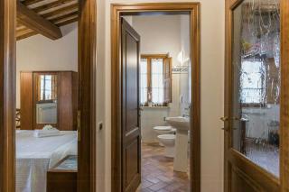 Apartment With View Of Lake Trasimeno - 1