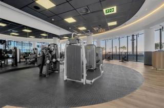 Mphoentle Residence ellipse waterfall - 8