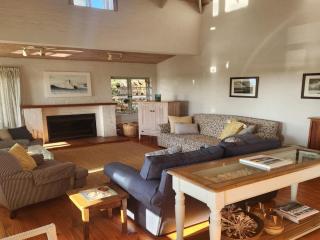 The Beach Retreat - 1