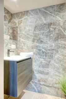 Historic Ghent Building - Ideal Studio Retreat - 1