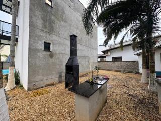 Casa com piscina e 3 suítes - 6