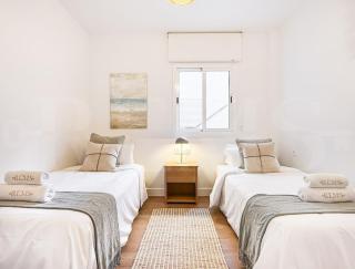 Elegant Apartment with Terrace and Pool REMS - 3