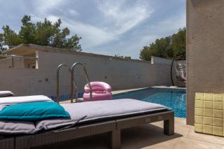 Family friendly house with a swimming pool Cove Koramaslinova - Koromaslinova, Brac - 15479 - 1