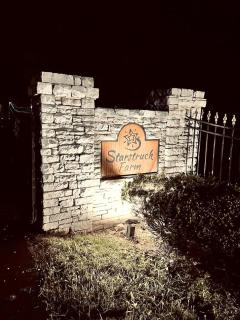 Cozy Loft Apartment Above Jay Bob's Kitchen w/ 2 Queen Beds & Breakfast Near Nashville - 7