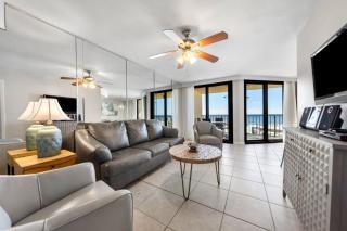 Phoenix III 3025 by Youngs Suncoast - 8