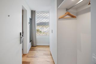 Visionary Hospitality Embrach, Zürich - Premium Apartments with Free Parking, Washer, Kitchen, Rooftop Terrace, Lounge, Bus Stop, Train Station, 15'Airport - 2