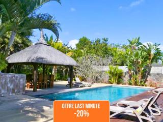 Villa Family Premium - 10min Plage Pereybère - Parking gratuit - Piscine - Jardin tropical - Ménage 3x par semaine - Intimité totale - Ambiance balinaise chic et authentique - 0