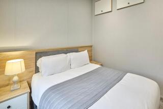 Beryl Lodge with Hot Tub - 2