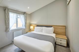 Beryl Lodge with Hot Tub - 3