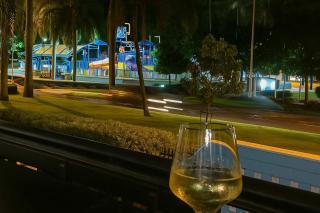 Strand Stay Steps to Waterpark & Beach in Townsville - 1