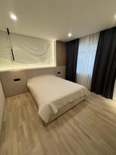 Room 7 Apartment - 8