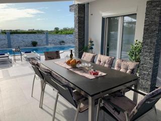 Luxury villa with a swimming pool Fazana - 21792 - 3