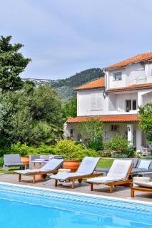 Family-friendly apartments with swimming pool Barbat, Rab - 20170 - 3