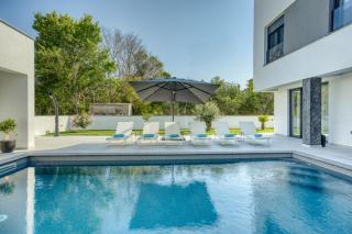 Luxury villa with a swimming pool Zaton, Zadar - 23511 - 1