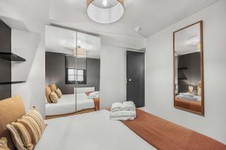 Central Cove - Fitzrovia - By Frankie Says - 2