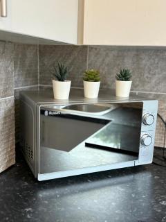 4 Bedroom Hidden Gem, 5 mins to City Centre - 1