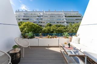 MalagaSuite Duplex Marbella with Parking - 8