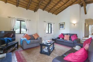 Villa Horta by Villa Plus - 2