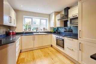 Host & Stay - Foss Court - 3