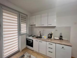 Central DELUXE Apartment - 3