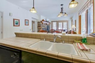 Mammoth Green 101 - 2