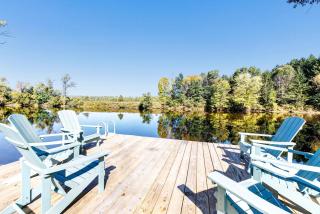 The Goat House Waterfront Hottub Stargazing - 2