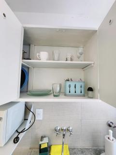 Monoambiente y sala de estar con garage - 9