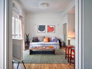 12ve Plaka, a Chic Apartment in the Heart of Plaka - 1