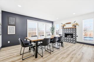 5BD Luxury Modern Vibes - Pool & Playground - 3