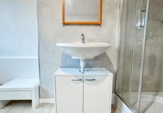 Ruime accommodatie voor 10 personen in Marx - Friedeburg - 2