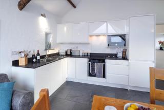The Dairy, Treathro Farm - Rural, sea views, woodburner - 8
