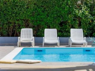 Holiday house with a swimming pool Porec - 23000 - 1