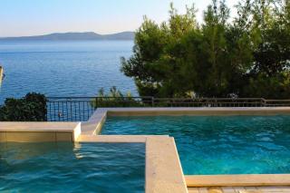 Seaside apartments with a swimming pool Pisak, Omis - 23884 - 3