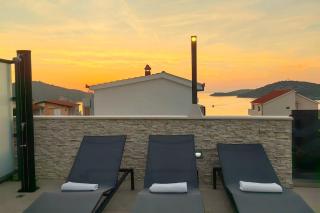 Family-friendly apartments with swimming pool Razanj, Rogoznica - 24214 - Ražanj - 2