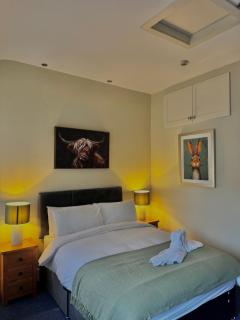 Mallview Coach House - 1