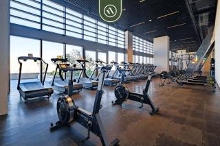 Luxury 2 BR Condo - Amazing City View - Pool - Gym - 6