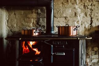 Charming Schoolhouse Apartment In Rensow - 3