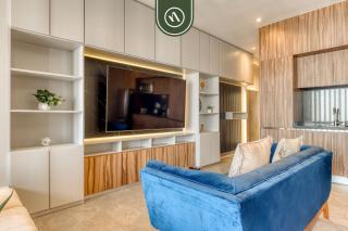 Luxury Studio - Revolution Monument View - Gym - 0