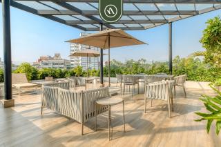 Luxury 2 BR Condo - Rooftop Pool with City View - 0